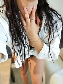 I want to love you with the lights on 💋