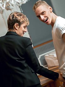 I talked my tutor into sex right in her apartment