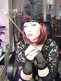 My star girl makes faces in Chicago style))