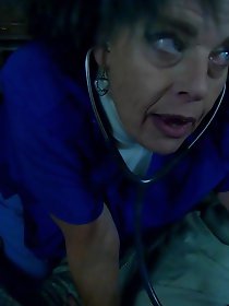 Older chicks having restless twat