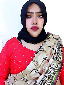 Muslim Aunty Fucked By Tailor in shop