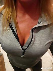 Amazing mature girlfriend reveals herself