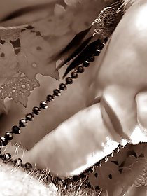 Aimee, the captivating married woman who excels in oral pleasure!