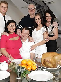 Mature girlfriends are posing naked for fun