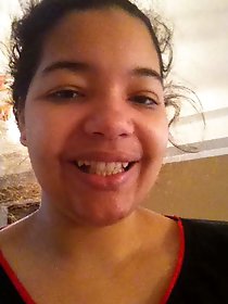 Milfmonica displays herself again